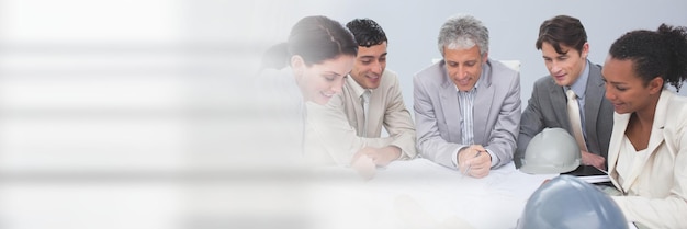 תמונה הממחישה פיתוח מערכות אוטומטיות לבדיקת תאימות בין תוספים ותבניות